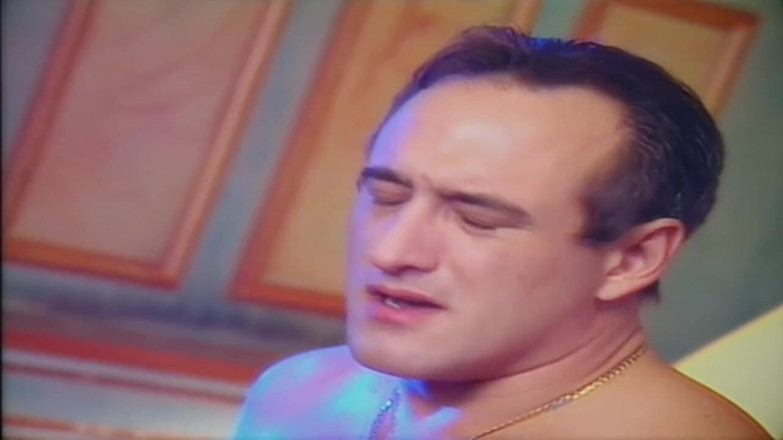 Antonio Adamo Film: Paroháč během orgie najde svou maskovanou manželku, jak jí zlomí...