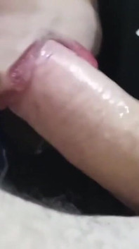 Eu realizei a fantasia do meu amigo, que é que eu chupo seu pau, paus me excitam muito