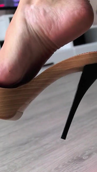 Neue Mules Heels Spiel
