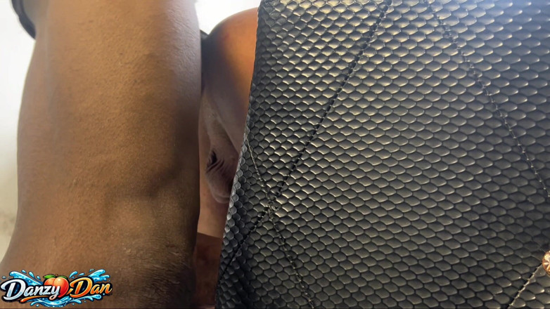Danbottom12: Private Barber Appointment Ends in Hot Fuck Session Instead
