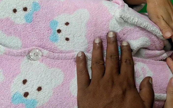 Bolly Karma: Esposa de amigos me ofrece su cuerpo sensacional