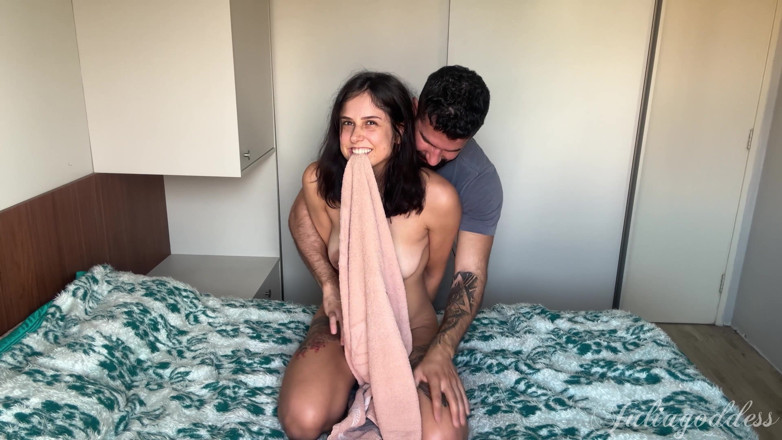 Shamelesscouple: คลิปแรกของจูเลียที่ถูกจั๊กจี้และท้าทาย
