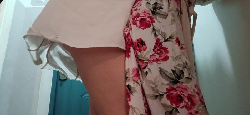 Lesbian-candys: En lesbisk sjuksköterska knullar mig medan läkaren ordinerar behandling