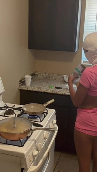 Hot Babe Naked Making Breakfast for Her Boyfriend