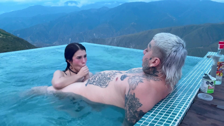 Katty Blake: Tinder Date Končí Venkovním Sexem S Kaňonem Chicamocha V Pozadí