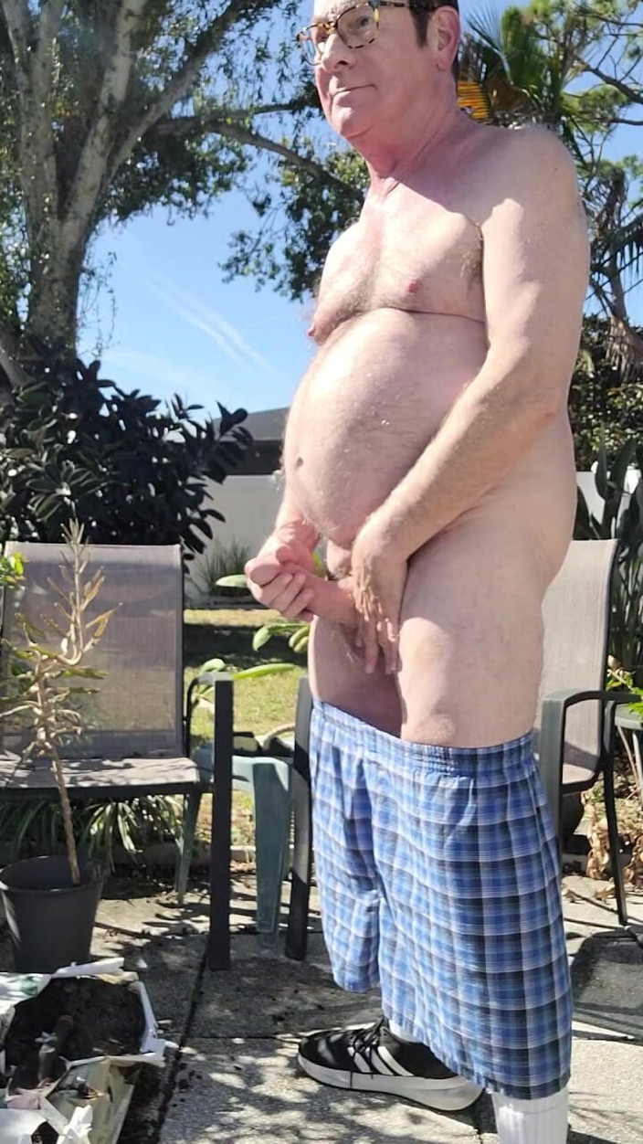 DaddyLNargo: Smaka ute