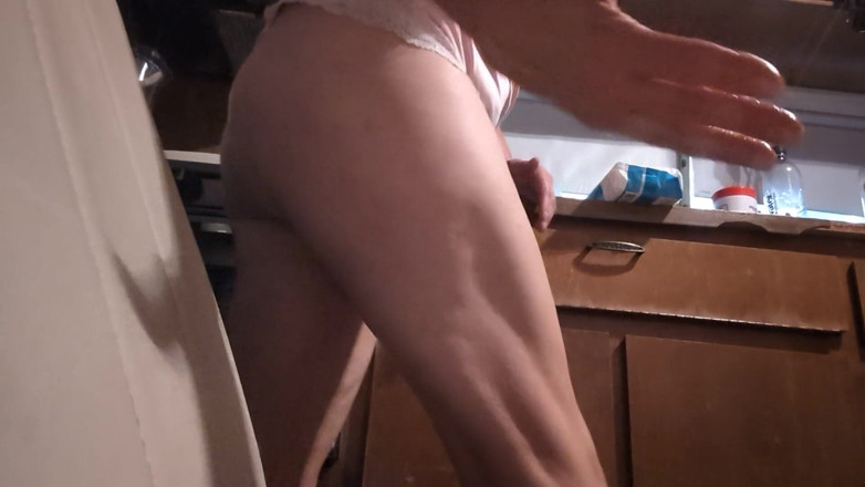 Jamponie Sexy Hot Milf: Standing Solo MILF GILF Anal Dildo Play