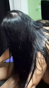 Succhio La Figa Della Mia Ragazza in Un Delizioso 69