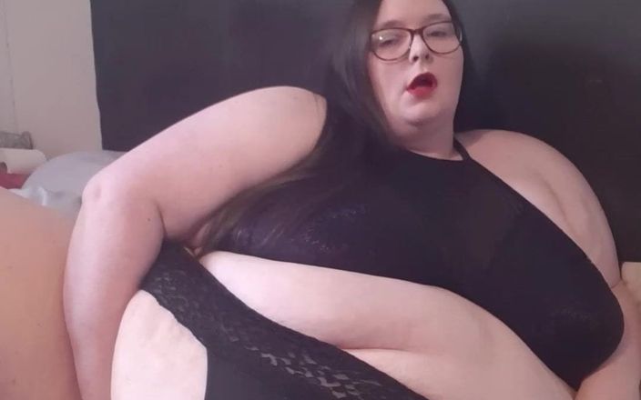 SSBBW Lady Brads: Kommer i underkläder den stora feta damen