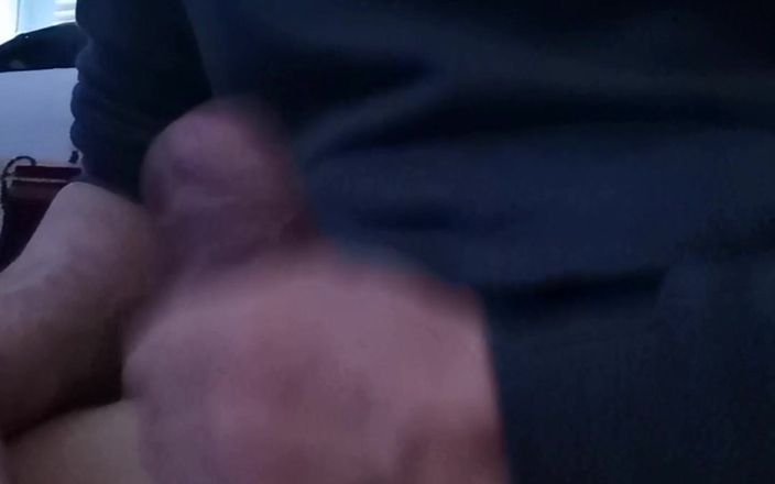 Costiro: Gay Amateur Homemade Solo Handjob ( Cum)