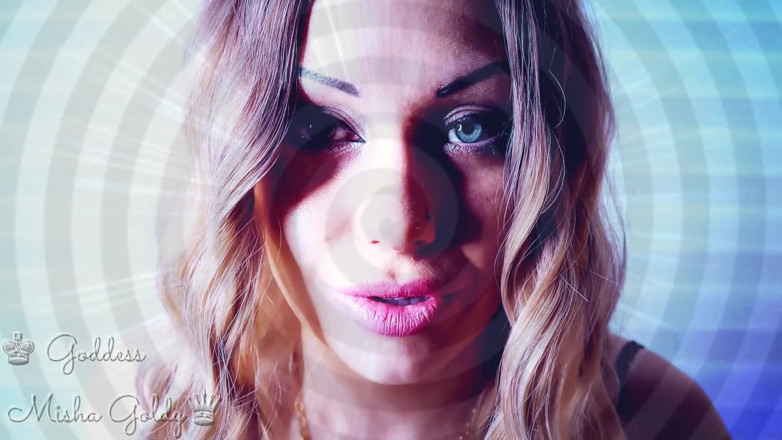Goddess Misha Goldy: Büyüleyici asmr ve göz teması! İnsandan nesne dönüşümüne! Amacın mastürbasyon yapmak...