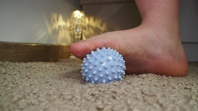 Anastasia Gree: 발의 은혜: 마사지 볼 액션