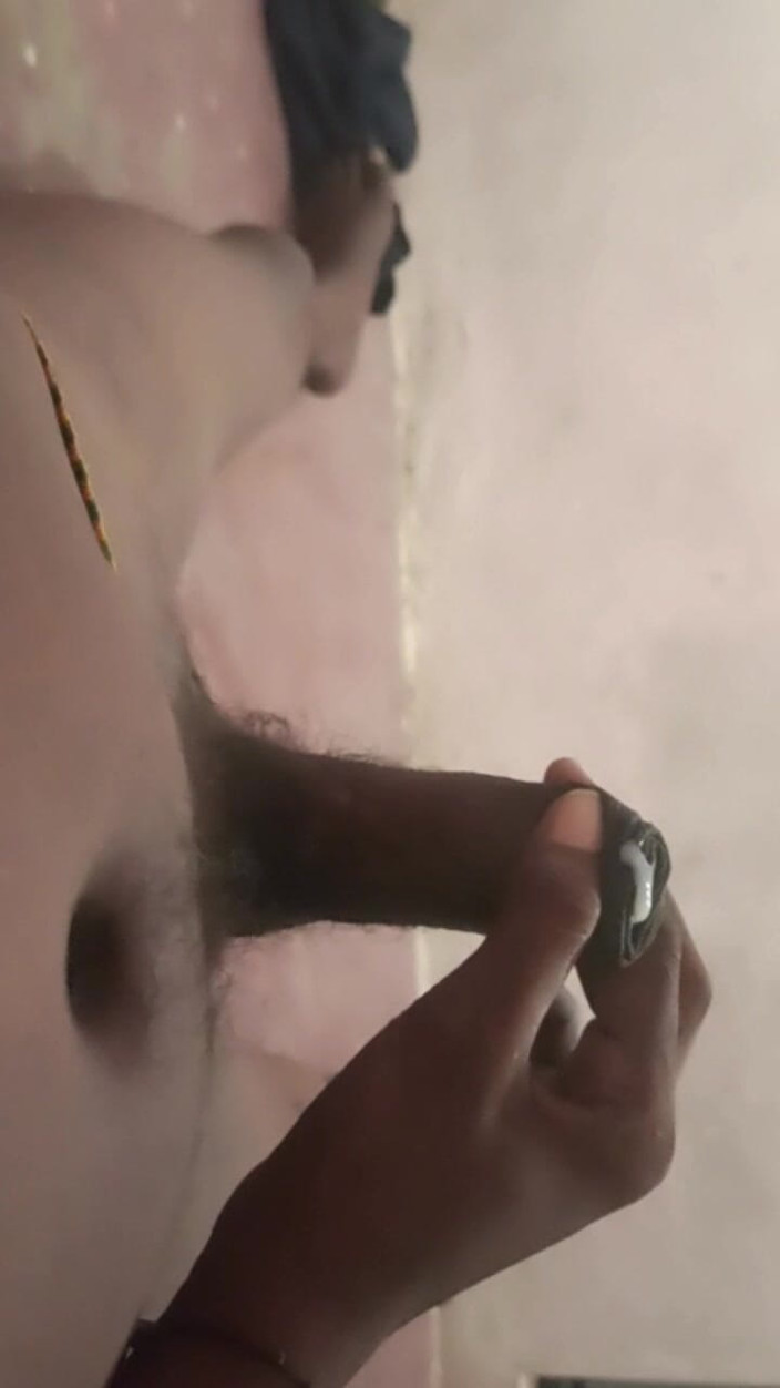 Sexyboy78: Efter att ha sett min styvsysters vagina blev min penis...