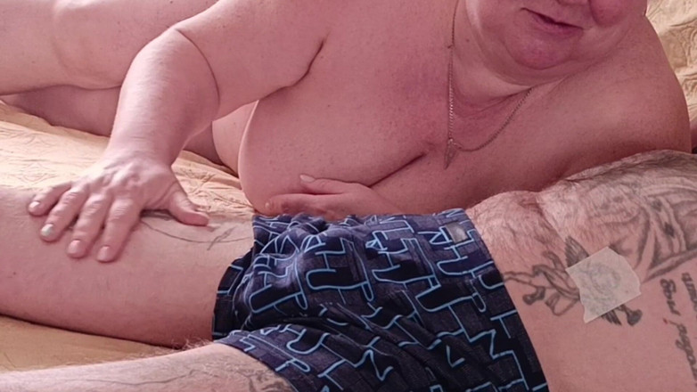 Zona901: सौतेली मम्मी को लंड चूसना और वीर्य निगलना पसंद है