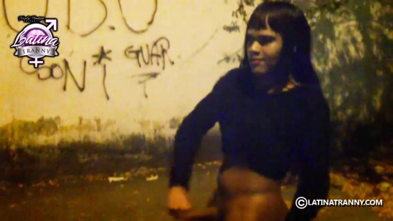 Nikki Montero: 4 t-girls masturbating and cumming on the street