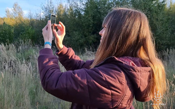 Anne Eden: Nejprve se ztratila a pak byla ošukána !!