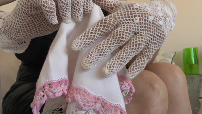 Lady Victoria Valente: วันของคุณดมกลิ่นผ้าเช็ดหน้าวินเทจ ตอนที่ 2 เลดี้วิคตอเรียวาเลนเต้
