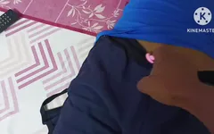 Yenge onunla konuştuktan sonra odada ayakta sikiliyor