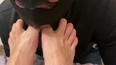 PriyaNaavya: L’esclave perdant doit me sentir et me lécher les pieds...