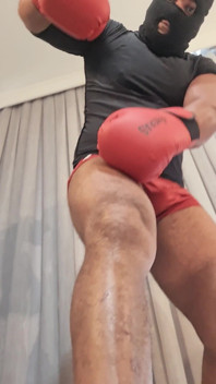 (vidéo Brute) Black Titan - Défi De Boxe Poids Lourd En POV