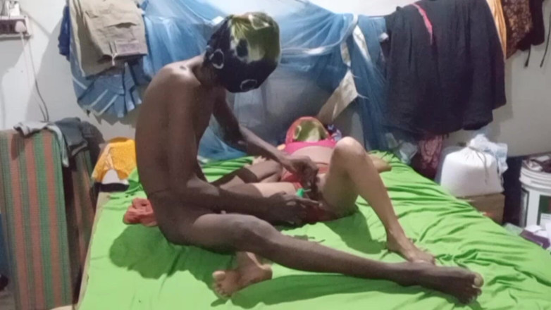 Bengaliauntykichut: I Fingered the Local Neighbor Auntie's Pussy with Great Pleasure