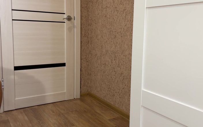 Lux Eva: Thử chiếc quần lót gợi cảm yêu thích của tôi.
