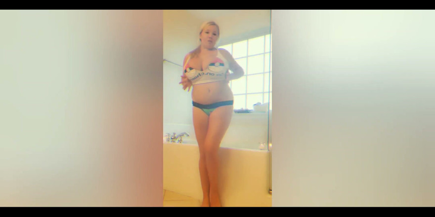 Annabelle Rogers: Pokemon banyosu!