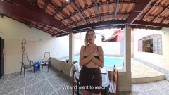 Victor SweetCoupleStories: Reportérka se svléká nahá poté, co byla přistižena při vloupání...