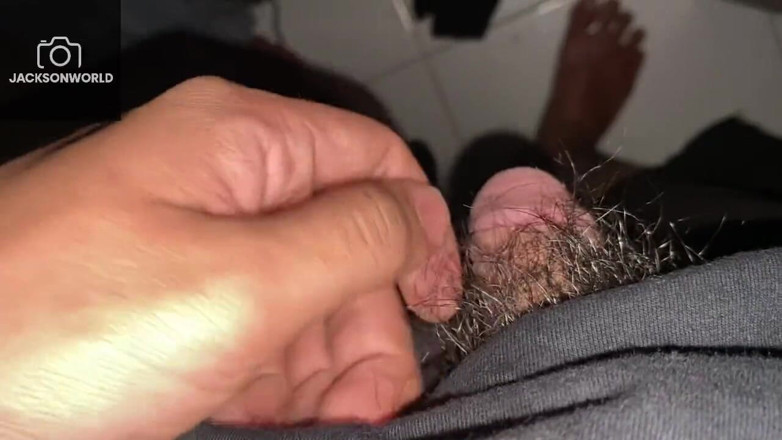 Jackson World: Masturbation dans ma chambre, moment de plaisir personnel