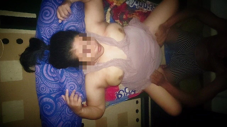 Maye_istrihot: 내 이웃을 빨아주는 쾌감. 내 몸이 진동하게 만들어