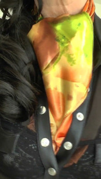 Stile una sciarpa di raso in stile ascot - parte 1