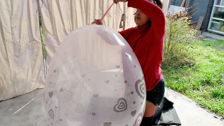 melu_world: Buitenshuis loonen met 36 cm grote ballonnen - Bunny Looner