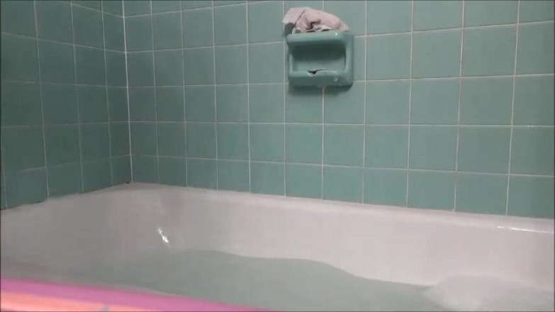 Goddess Vivian Leigh: Esclave du bain
