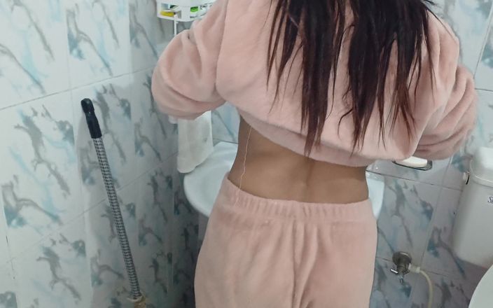 NaughtyWings: Una calda sposa indiana per la prima notte