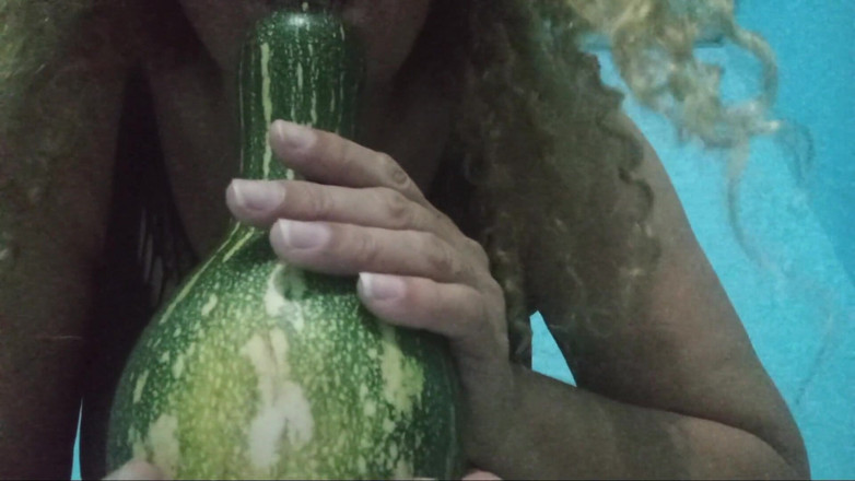 Lobicam: Ich masturbiere lecker mit meinem großen gemüse