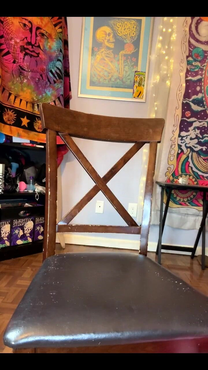 Suzy Wylde:  Suzy wylde lagi asik joget dan joget bareng suzy...