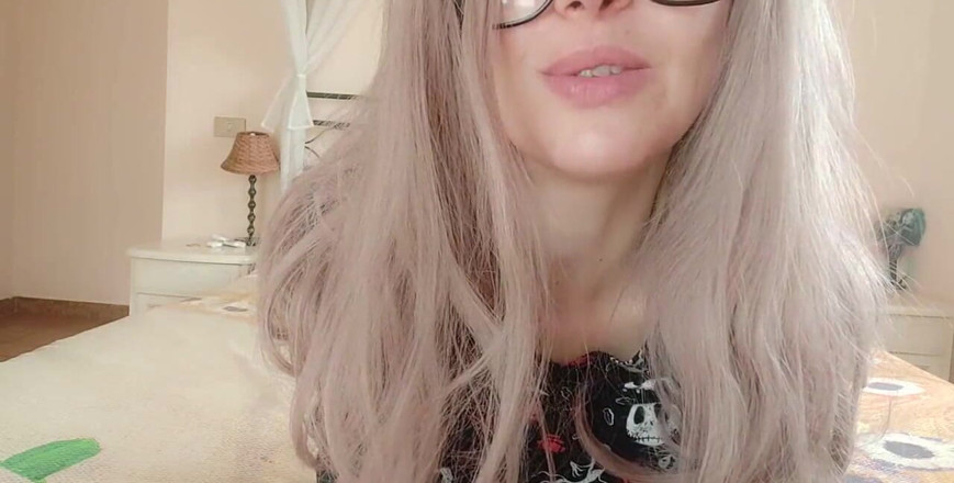 savannahamatoriale: Strong Vulgar Accent! Beautiful Italian Whore Offends Your M. Between...