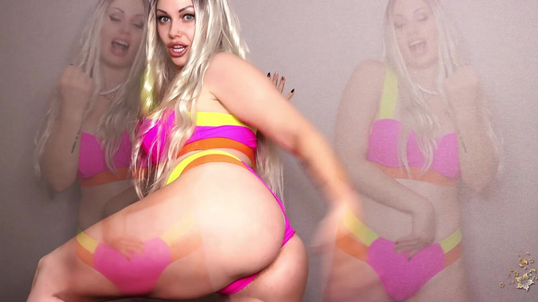 Goddess Misha Goldy: Je bent zo stom. Domme retard neuken! Je hebt een...