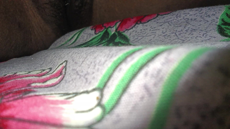 Xhtad studio: Hintli kız yeni erkek arkadaşı tarafından sikiliyor