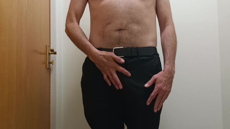 Rockardglans: Wanking at Work in the Toilet, Big Uncut Cock Close...