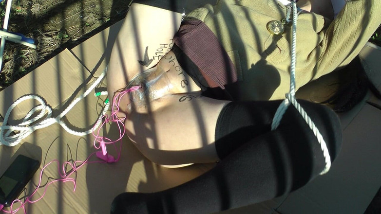 megu2002: Antrenorul nr. 88 Îmbrăcat ca o broască cu susul în jos