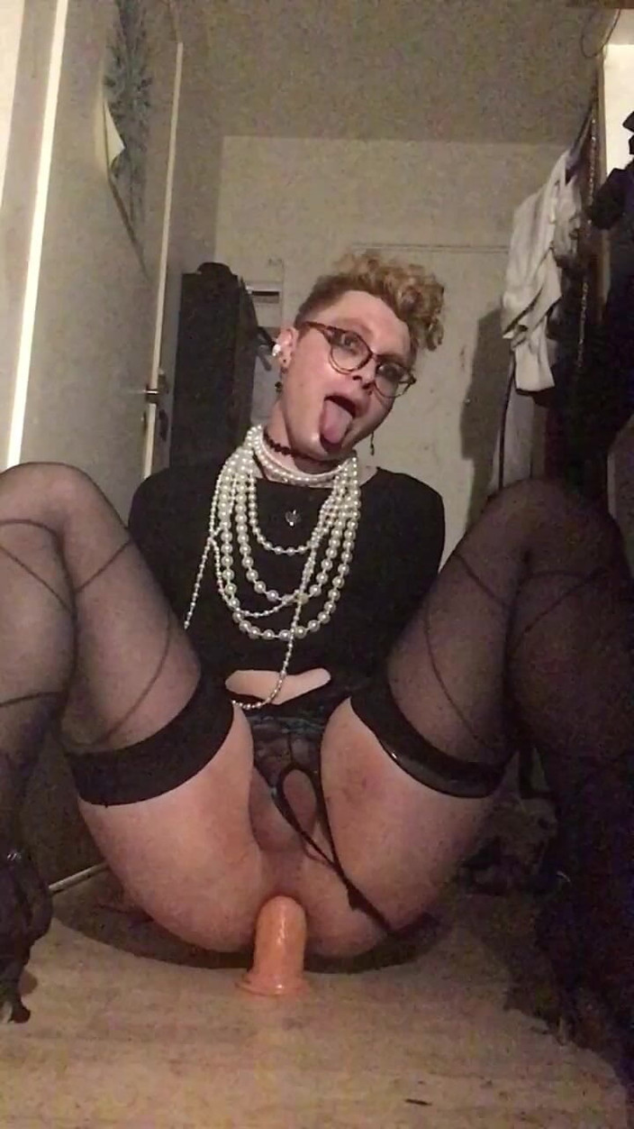 Sissy Cindy Slut: Maminsynek suka