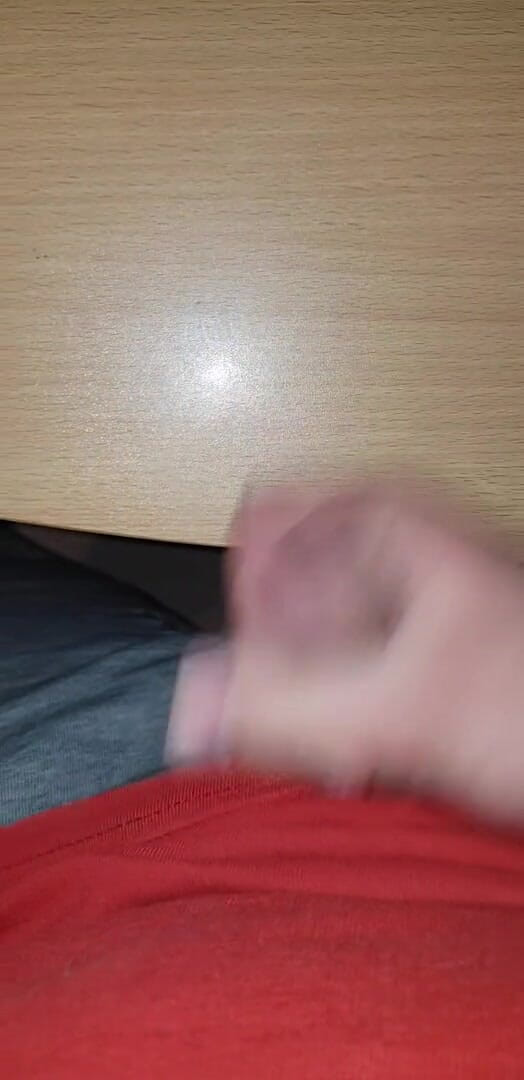 Chubby-Boy96: Cậu bé mũm mĩm sục cu và xuất tinh