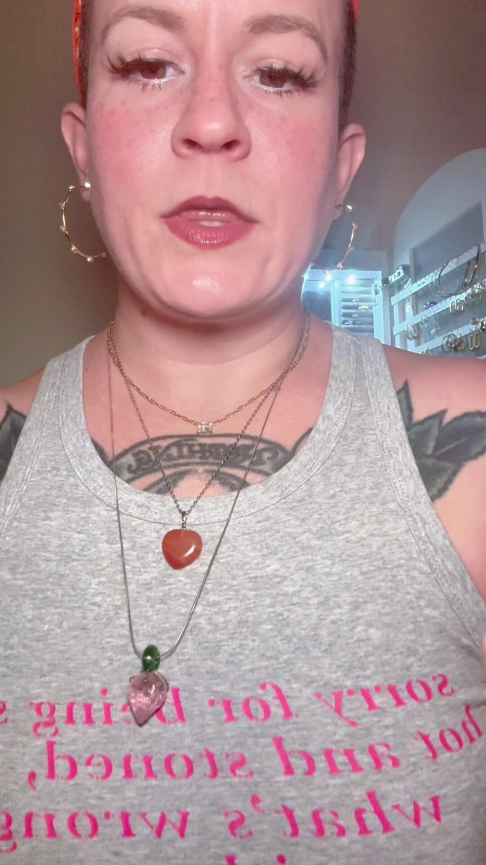 Quinn Marie: Punto di vista: la ragazza fa il tuo trucco per...