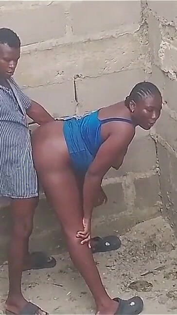 Sex naija 1: Một số chàng trai có một thứ dành cho cặp...