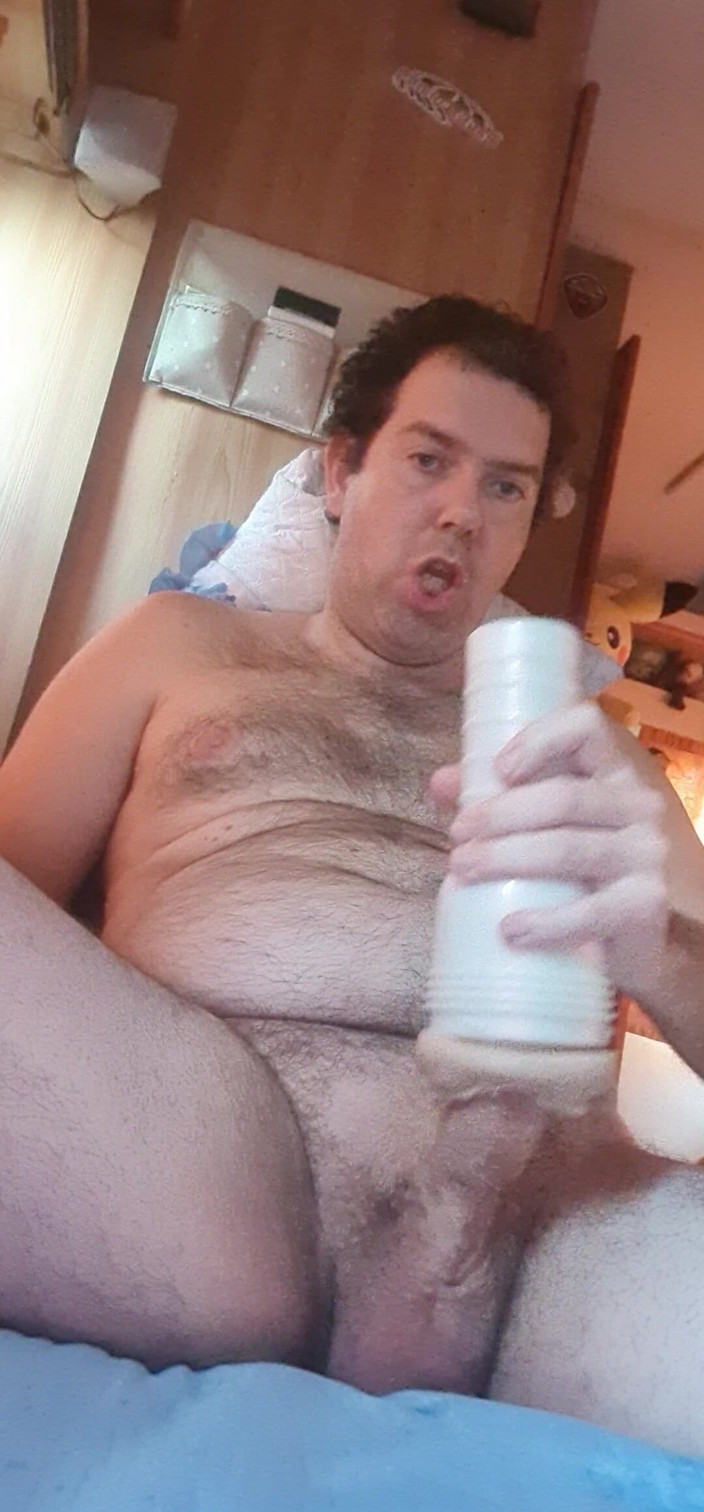 Mirko2589: Big Cock Masturbation