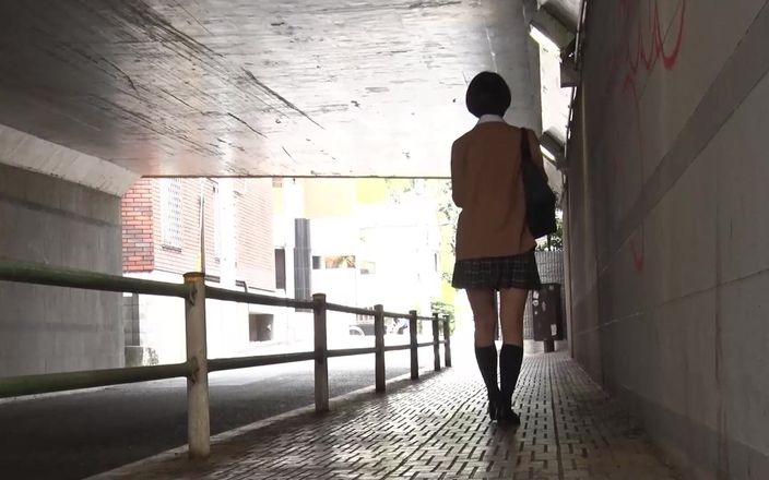 JAPAN IN LOVE: Azgın Asyalı kızlar sahne 1_japanese sürtük mayoyla sikişmeyi seviyor