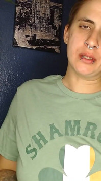 Oblíbená sodovka hlasité šťastné říhání