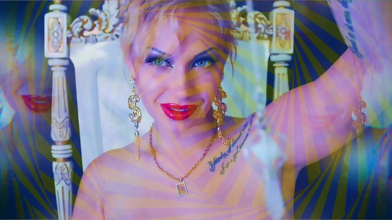Goddess Misha Goldy: Ostrzeżenie!!! Zawiera erotyczne halucynacje!! Całkowicie przelecę twój mózg