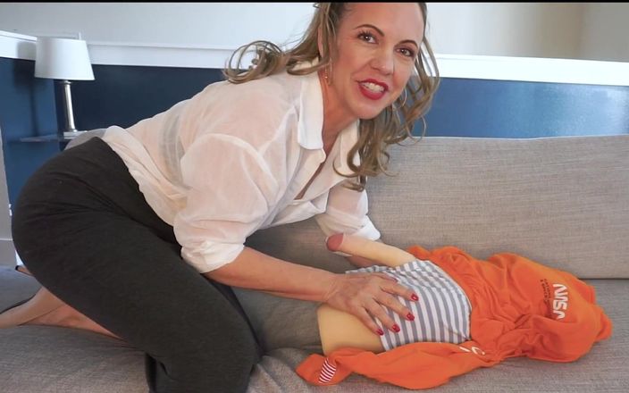 YourFavoriteMommy: Fucking My New Tantaly Doll